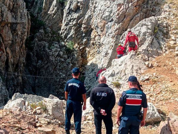 Huge rescue operation for man trapped in Turkey cave after falling ill