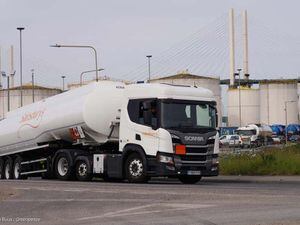 Supermarket tankers fill up on Russian diesel, Greenpeace claims