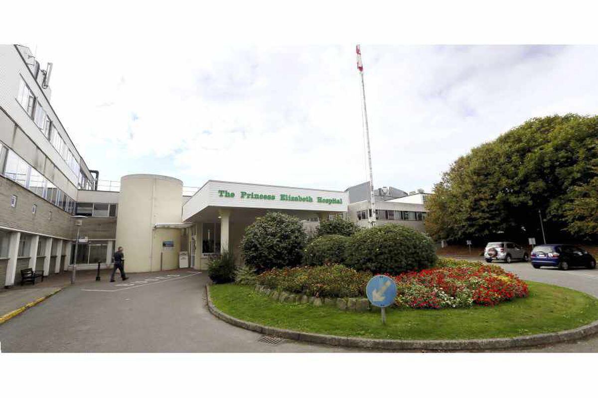 £7,000 each to recruit nurses from Philippines | Guernsey Press