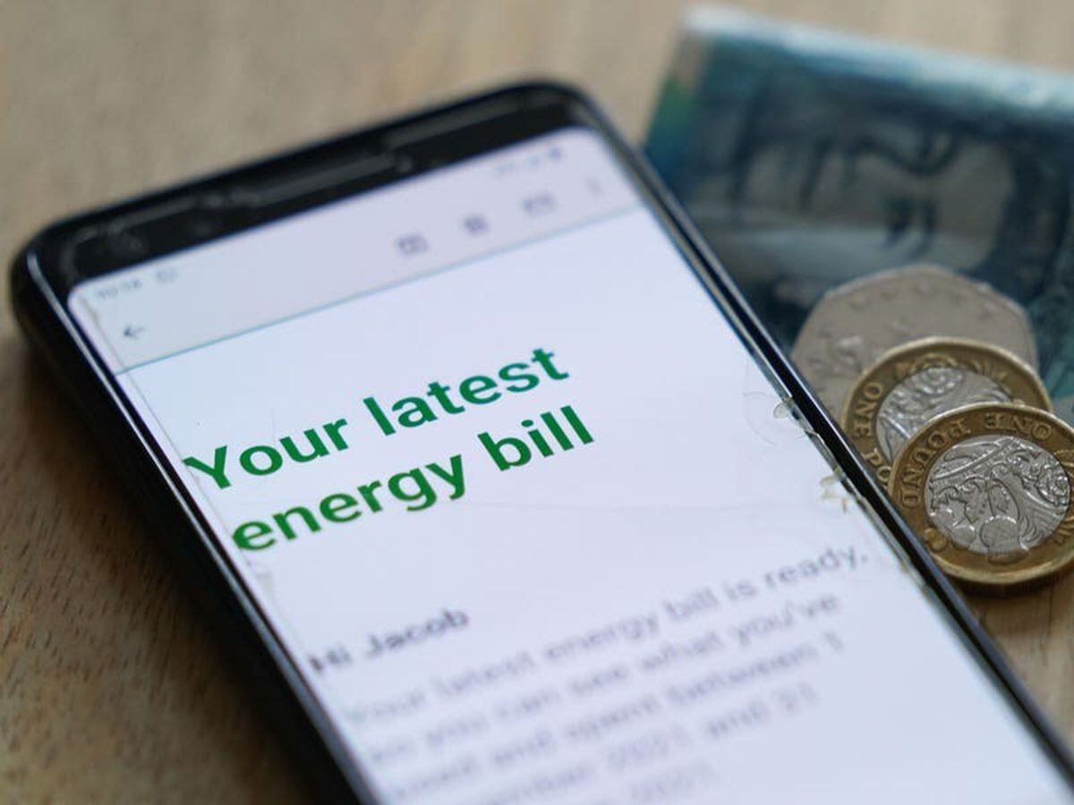 Households get notice of vastly increased energy bills days before payment due