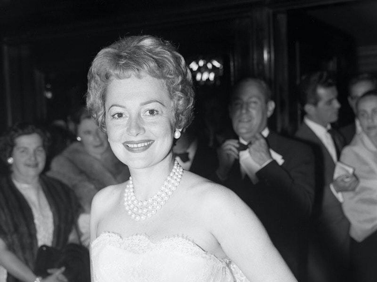 Tributes paid to Hollywood star Dame Olivia de Havilland after death at ...