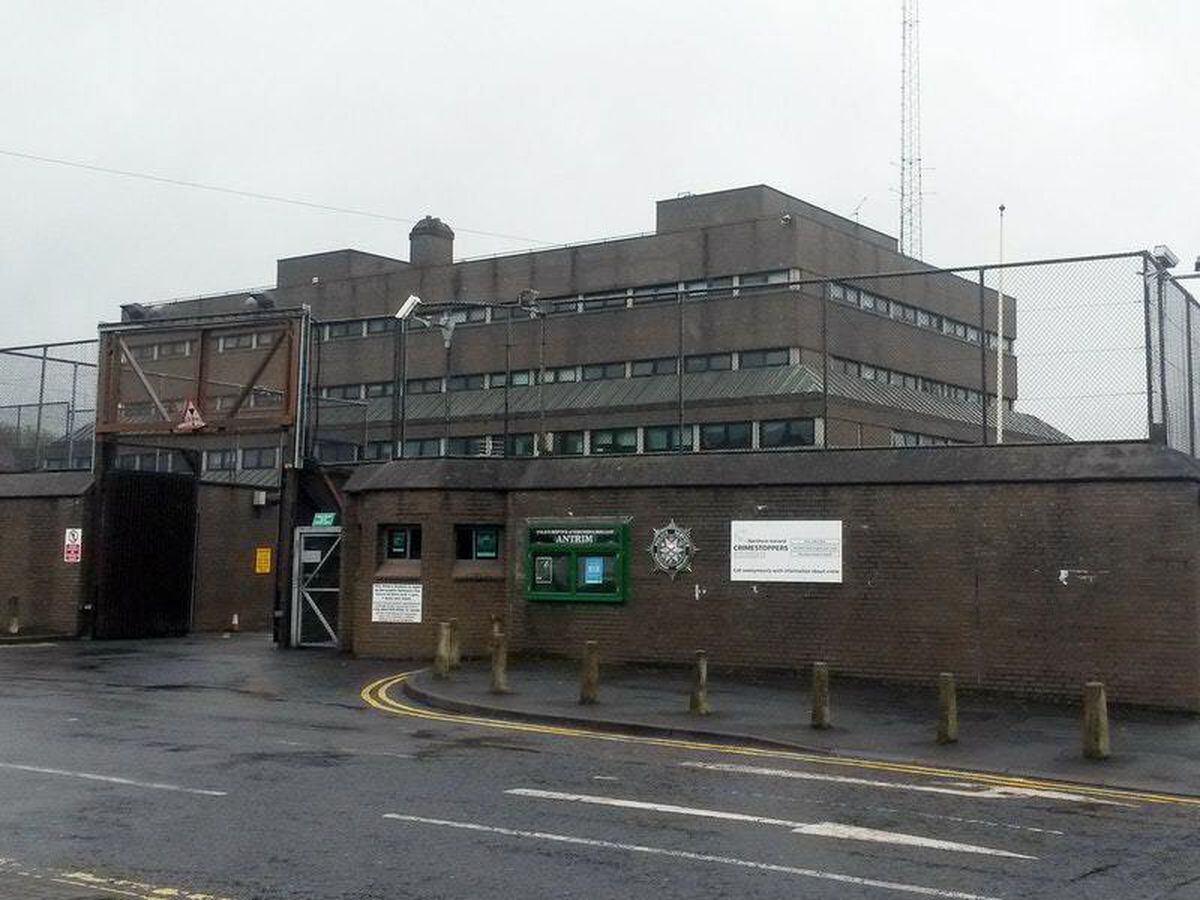 eight-officers-at-northern-ireland-police-station-test-positive-for