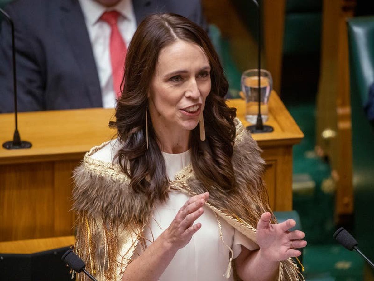 Jacinda Ardern gets standing ovation after last speech to New Zealand parliament