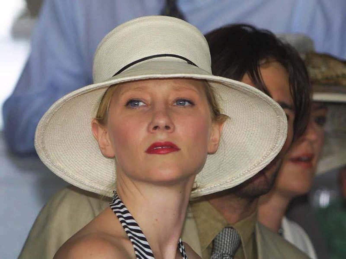 Coroner: Anne Heche died due to smoke inhalation and burns