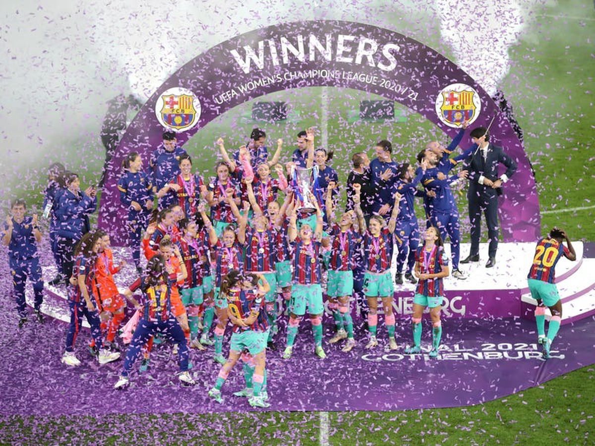 Jubilant Barcelona crash coach’s press conference after Champions League win