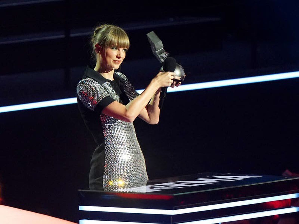 Taylor Swift triumphs at 2022 MTV Europe Music Awards as she claims top