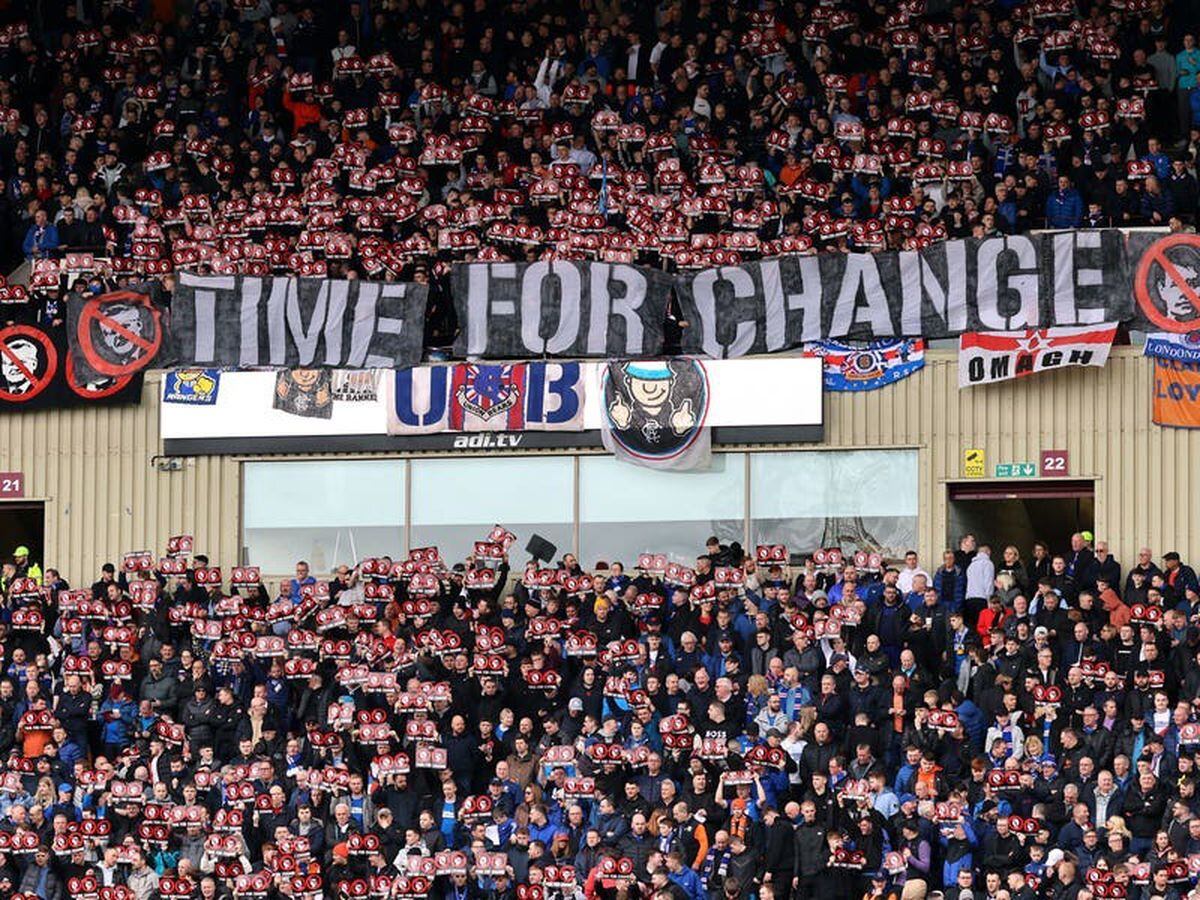 Michael Beale defends Rangers sporting director Ross Wilson after fan protest