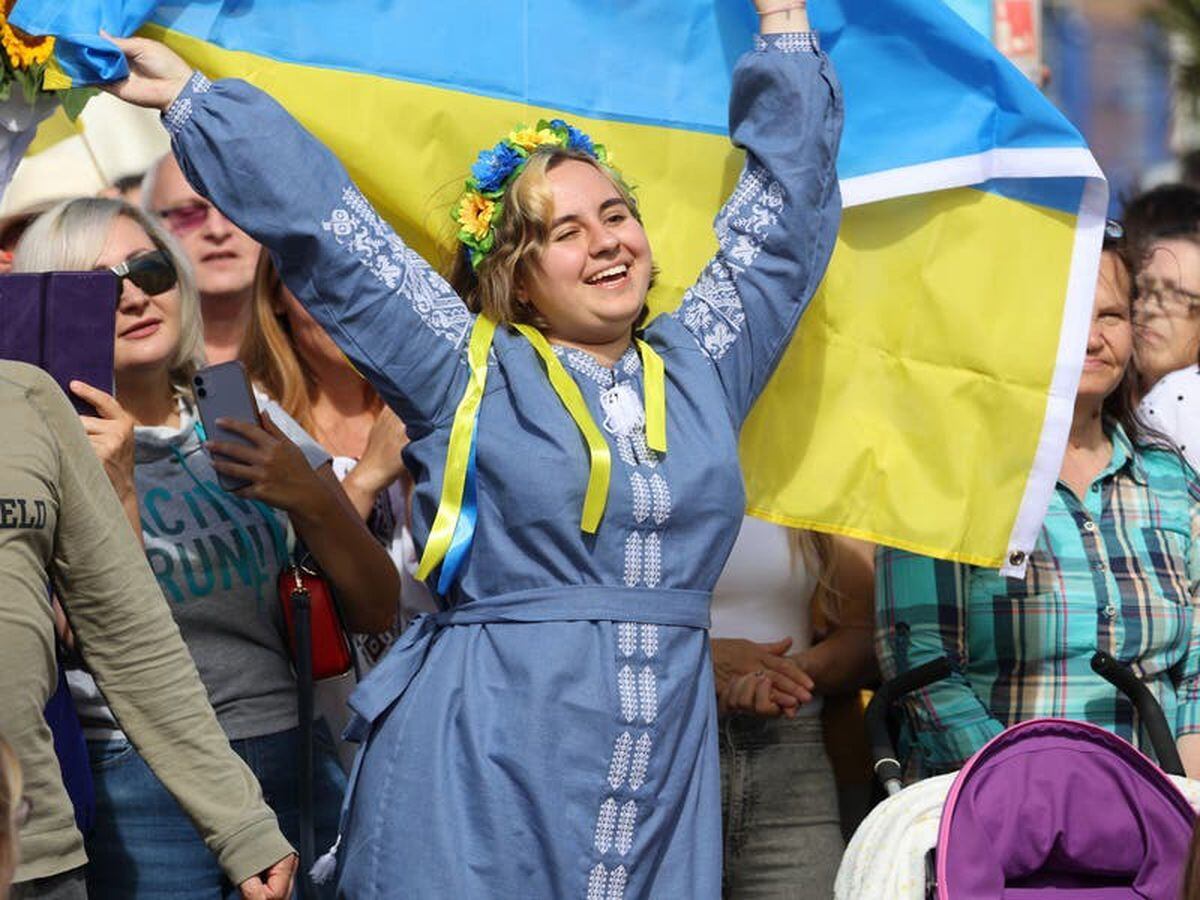 ‘It’s about unity’: Ukrainians celebrate Independence Day at Dublin park