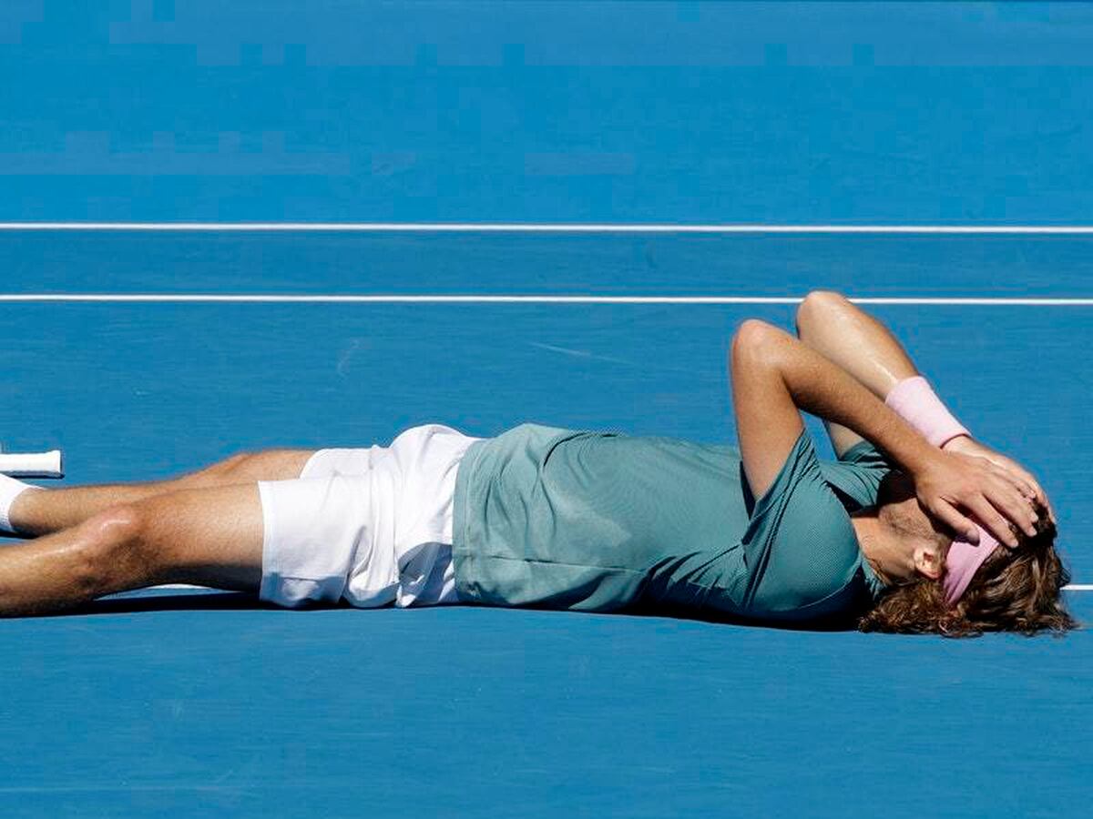 Stefanos Tsitsipas sets up Australian Open semi-final ...