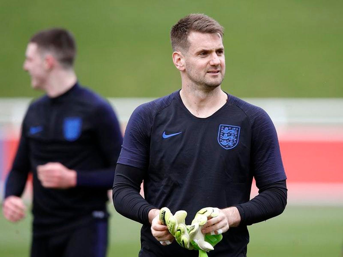 Tom Heaton Determined To Oust Outstanding England Keeper Jordan Pickford Guernsey Press