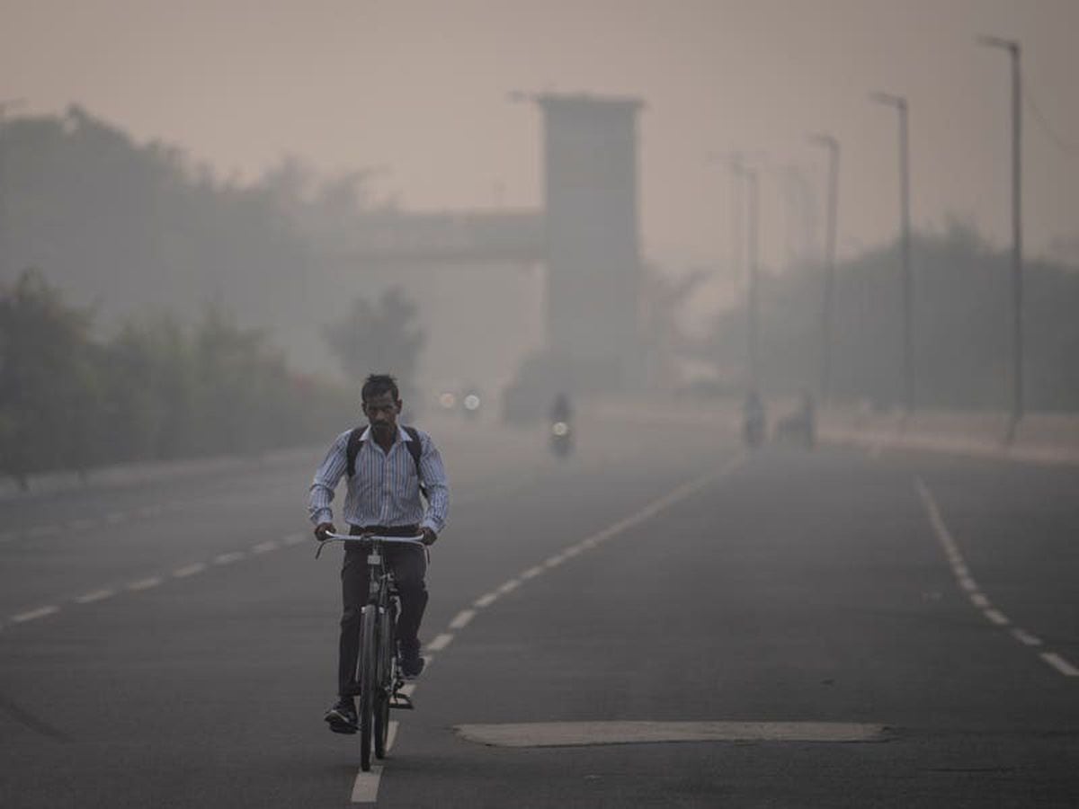 Construction Banned And Schools Shut As Toxic Air Engulfs New Delhi ...