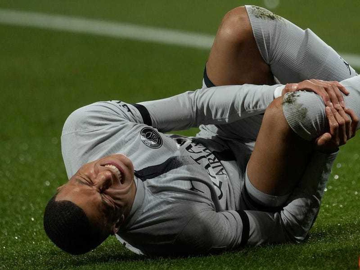 Kylian Mbappe Misses A Penalty And Goes Off Injured In PSG Win At ...