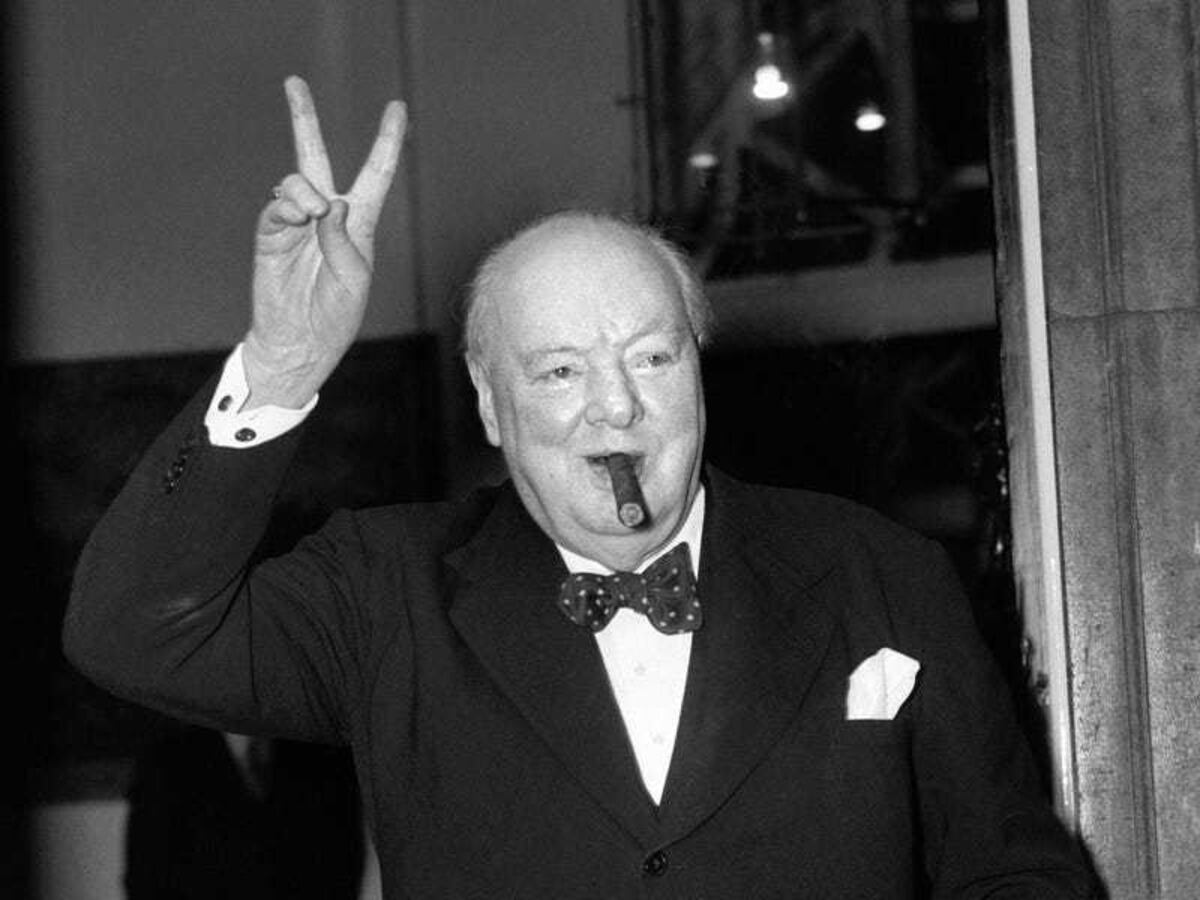 Roaring Lion portrait of Churchill stolen from Canadian hotel is found in Italy