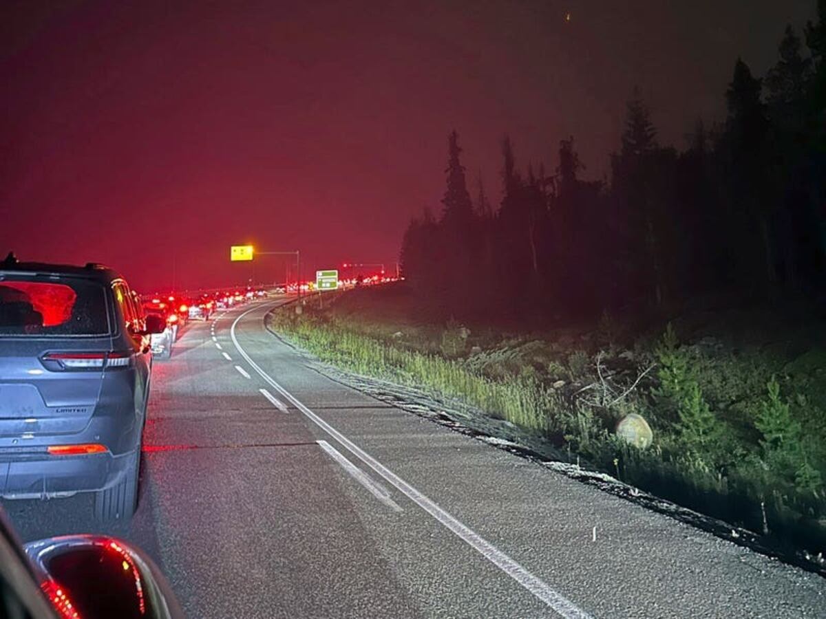 Wildfires send thousands fleeing from Canadian Rockies’ national park