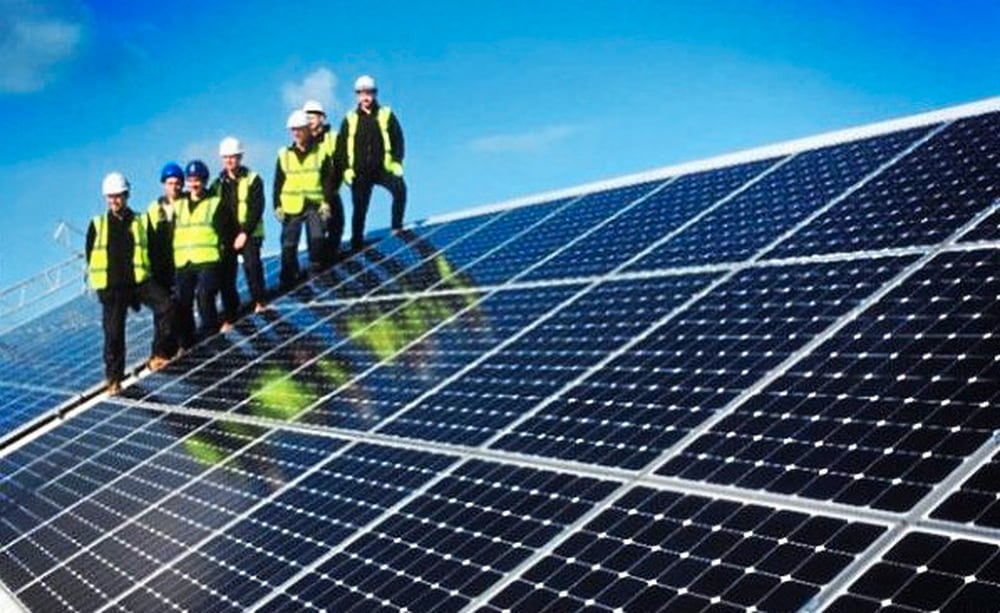 Work begins on largest array of solar panels in the island | Guernsey Press