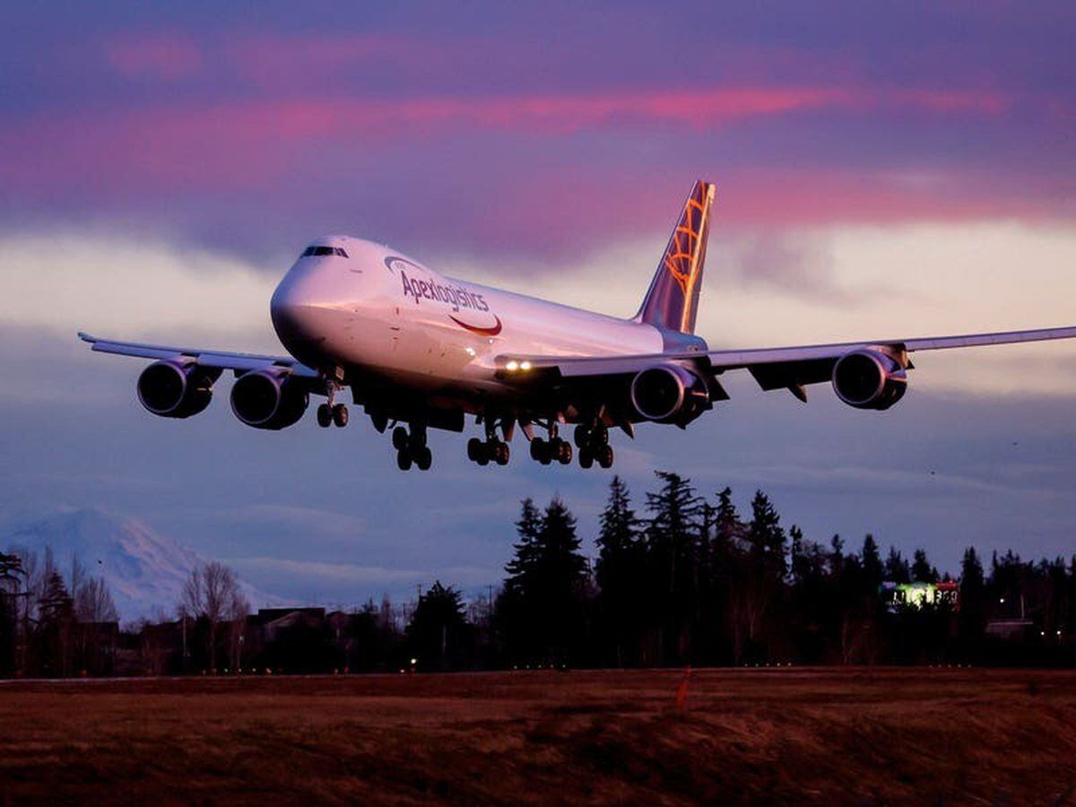 Farewell to jumbo jets, the last 747 takes to the skies