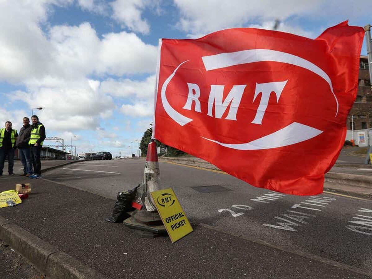 rmt-members-vote-to-continue-taking-industrial-action-guernsey-press